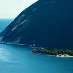 Village Riviera