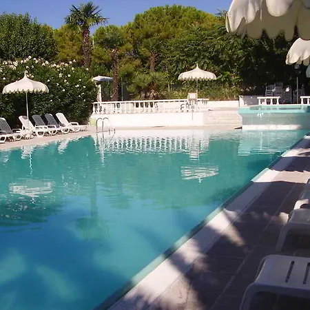 Village Riviera 3*