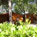 Village Riviera נומאנה