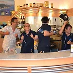 Village Riviera פארק נופש 3*