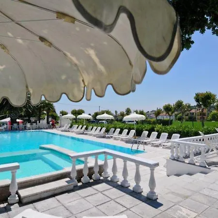 Village Riviera 3*