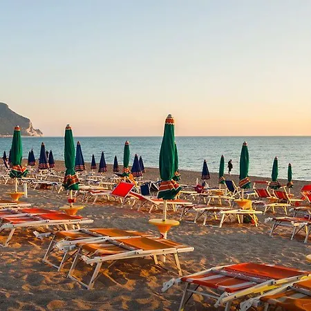 Village Riviera Kompleks wypoczynkowy Numana