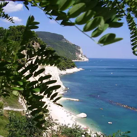 Village Riviera 3* Numana